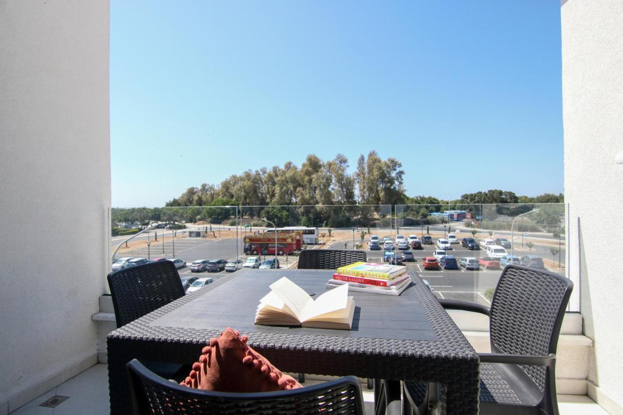 Апартаменты Phaedrus Living - Seaside Executive Flat Harbour 203 Пафос Экстерьер фото